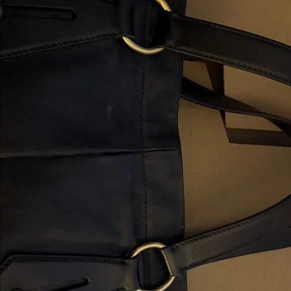 Yves Saint Laurent Elegant Black Tote and Wallet - Picture 6 of 13